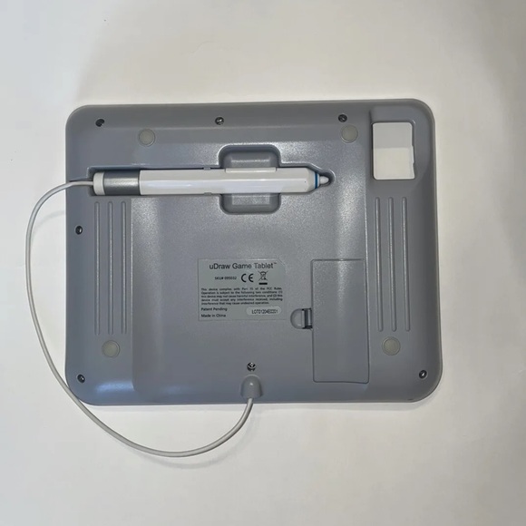 Pre-owned UDraw Studio Set. For Nintendo Wii. 2 Games and UDraw Pad.. - Picture 2 of 7